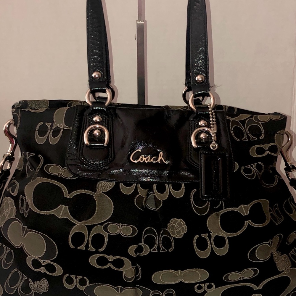 PREOWNED Coach Rare ASHLEY Black/Gray Shoulder Bag w/ Signature Monogram F18008P